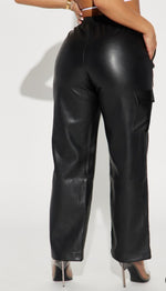 Load image into Gallery viewer, &quot;HIGH END&quot; FAUX LEATHER CARGO PANTS
